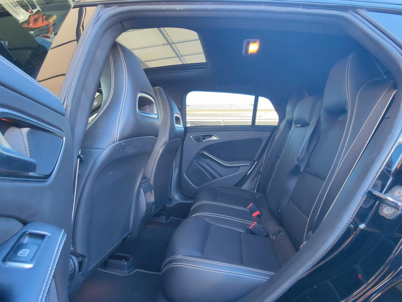 Mercedes-benz CLA 200 D AMG NIGHT EDITION 4Matic Automatico NEOPATENTATI