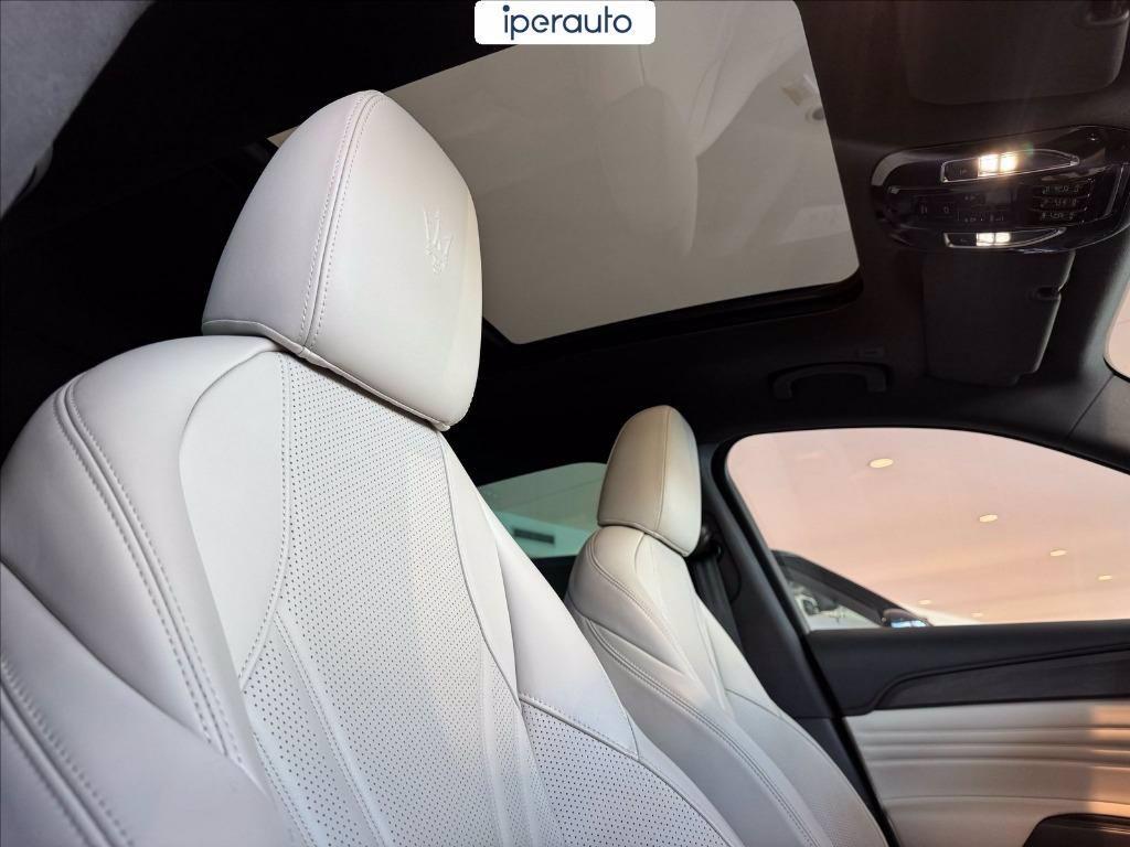 MASERATI Grecale 2.0 mhev modena 330cv auto del 2023