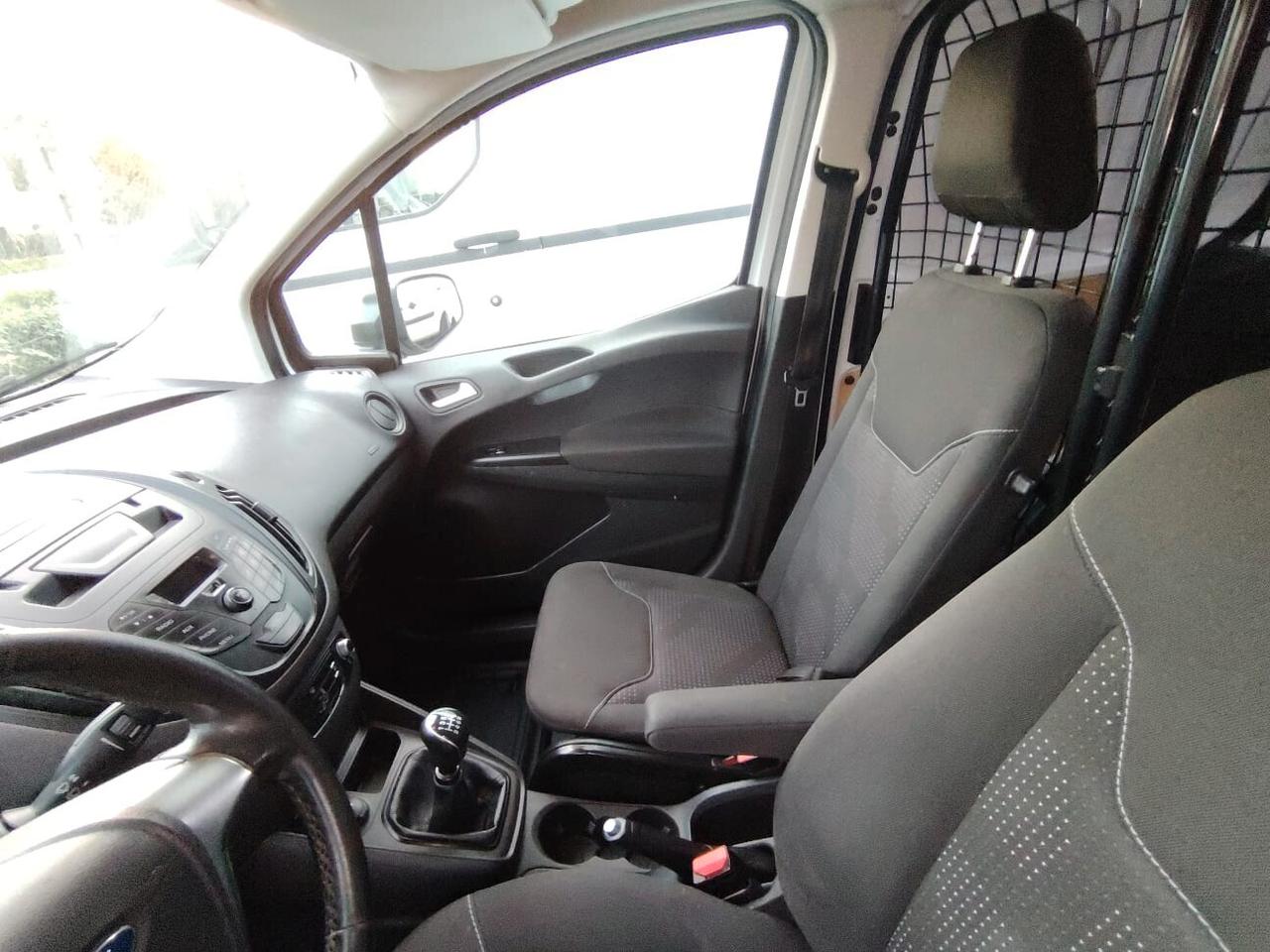 Ford Tourneo Courier 1.5 TDCI 75 CV Plus