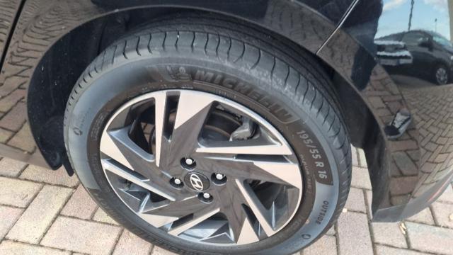 HYUNDAI i20 1.0 T-GDI 48V iMT Connectline