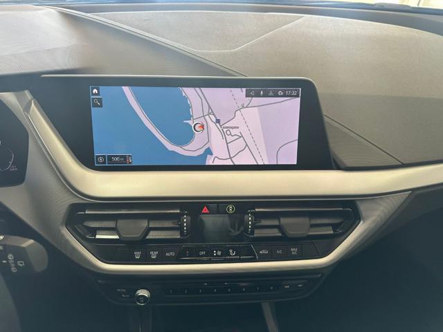 BMW 118 d 5p. Advantage UNIPRO+NAVI+CARPLAY+PDC!