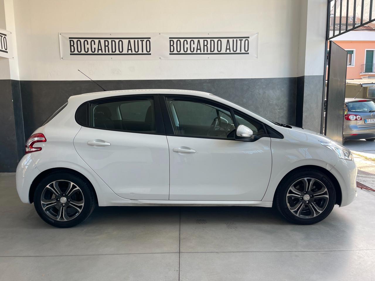 Peugeot 208 1.2 VTi 82 CV 5 porte Active