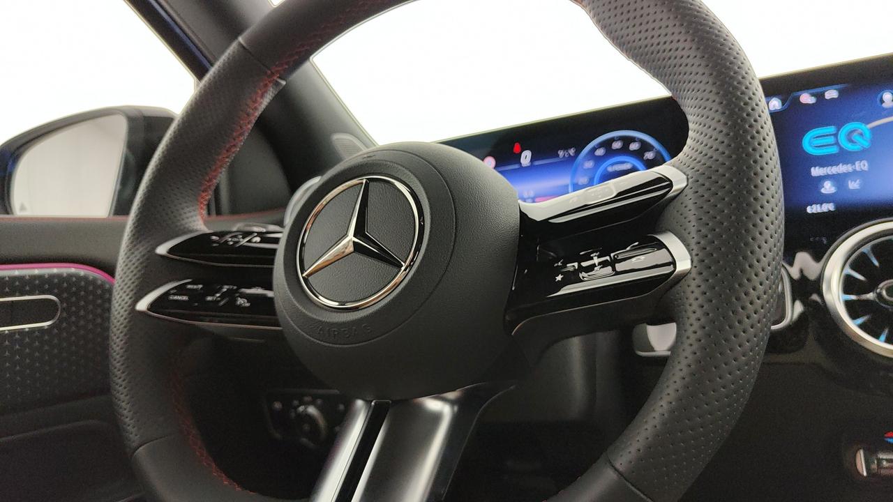 Mercedes-Benz EQA 300 AMG Line Advanced 4matic