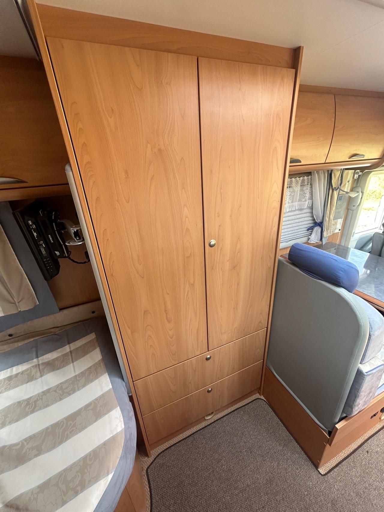 419 BURSTNER motorhome del 2005 in saldo