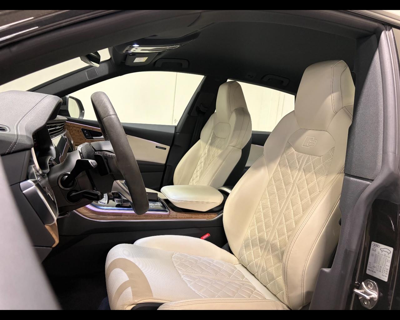 AUDI Q8 50 TDI MHEV QUATTRO S-TRONIC S LINE EDITION