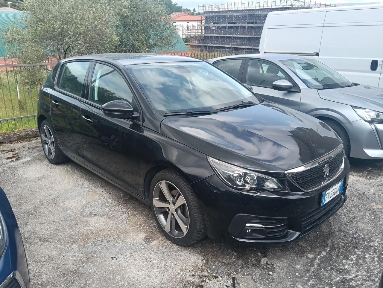 Peugeot 308 BlueHDi 100 S&S Business