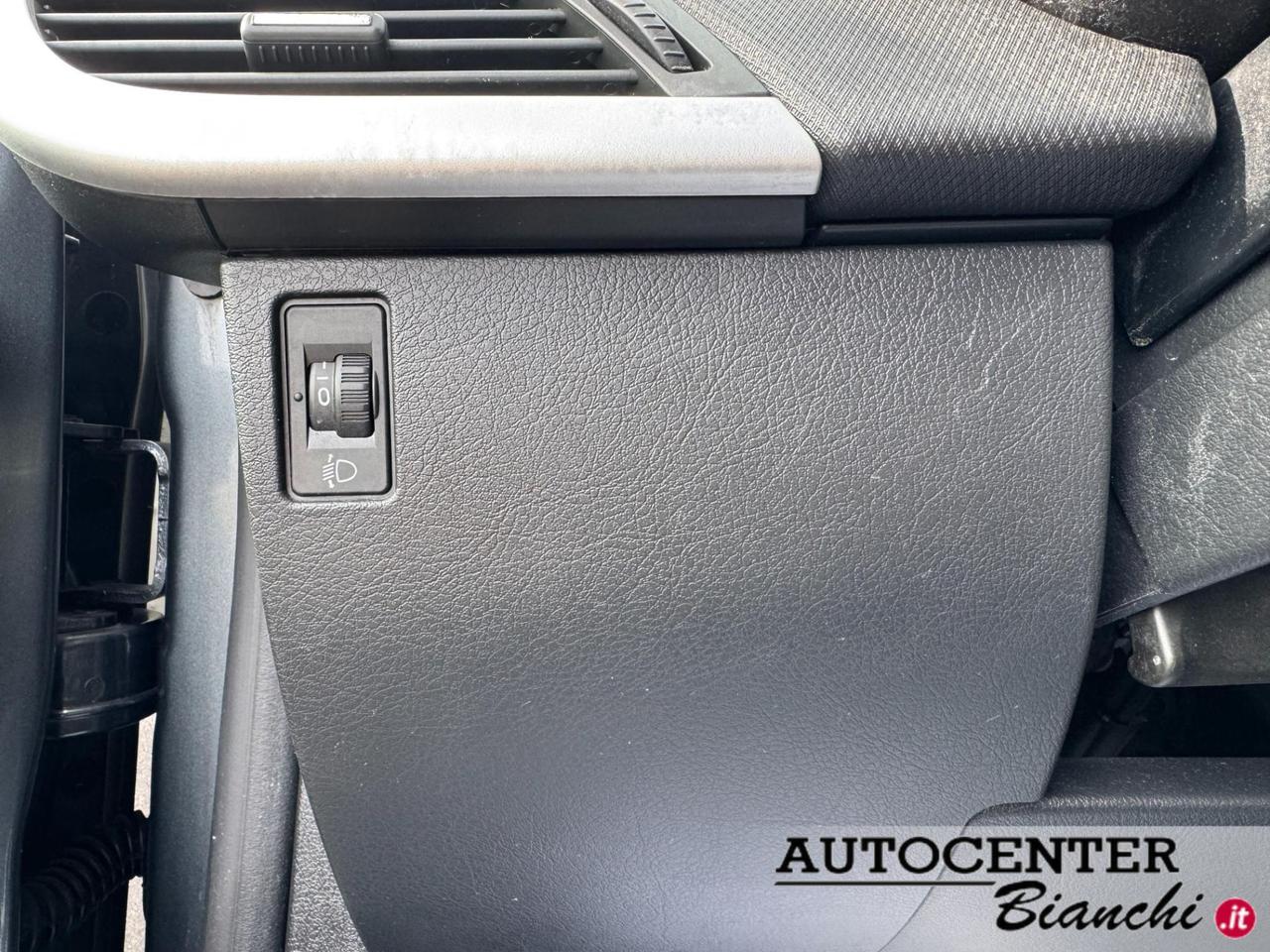 Peugeot 207 5 Porte 207 5p 1.6 hdi 8v Millesim 200