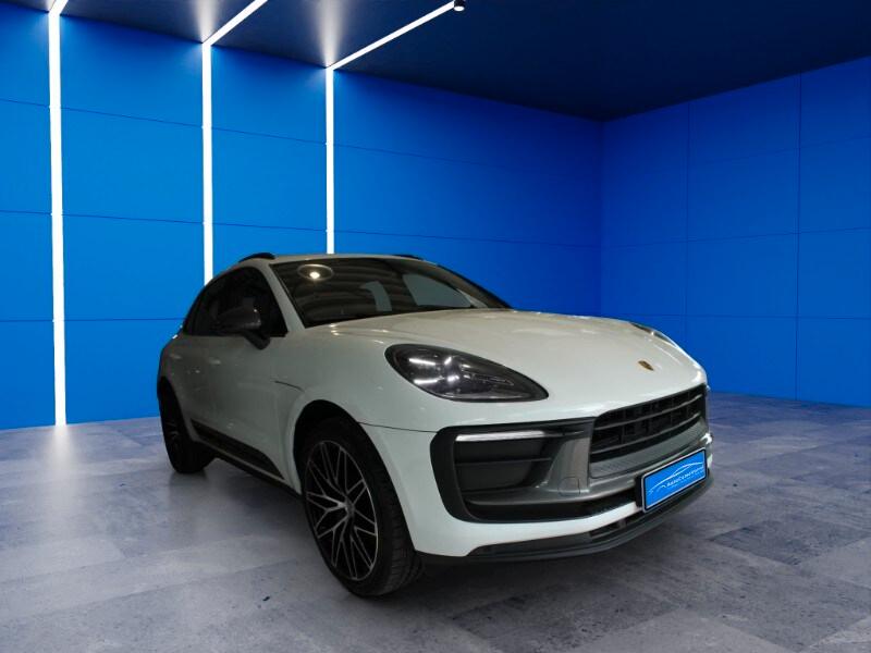 PORSCHE Macan 2.0 T