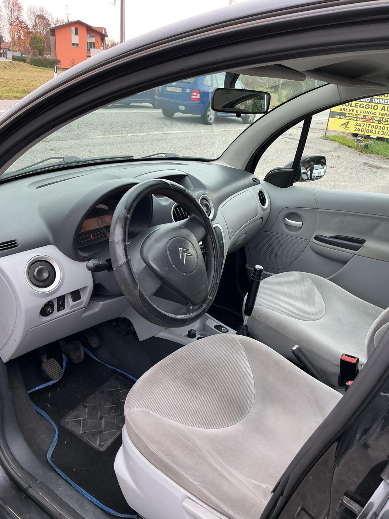 Citroen C3 1.1 airdream Gold by Pinko