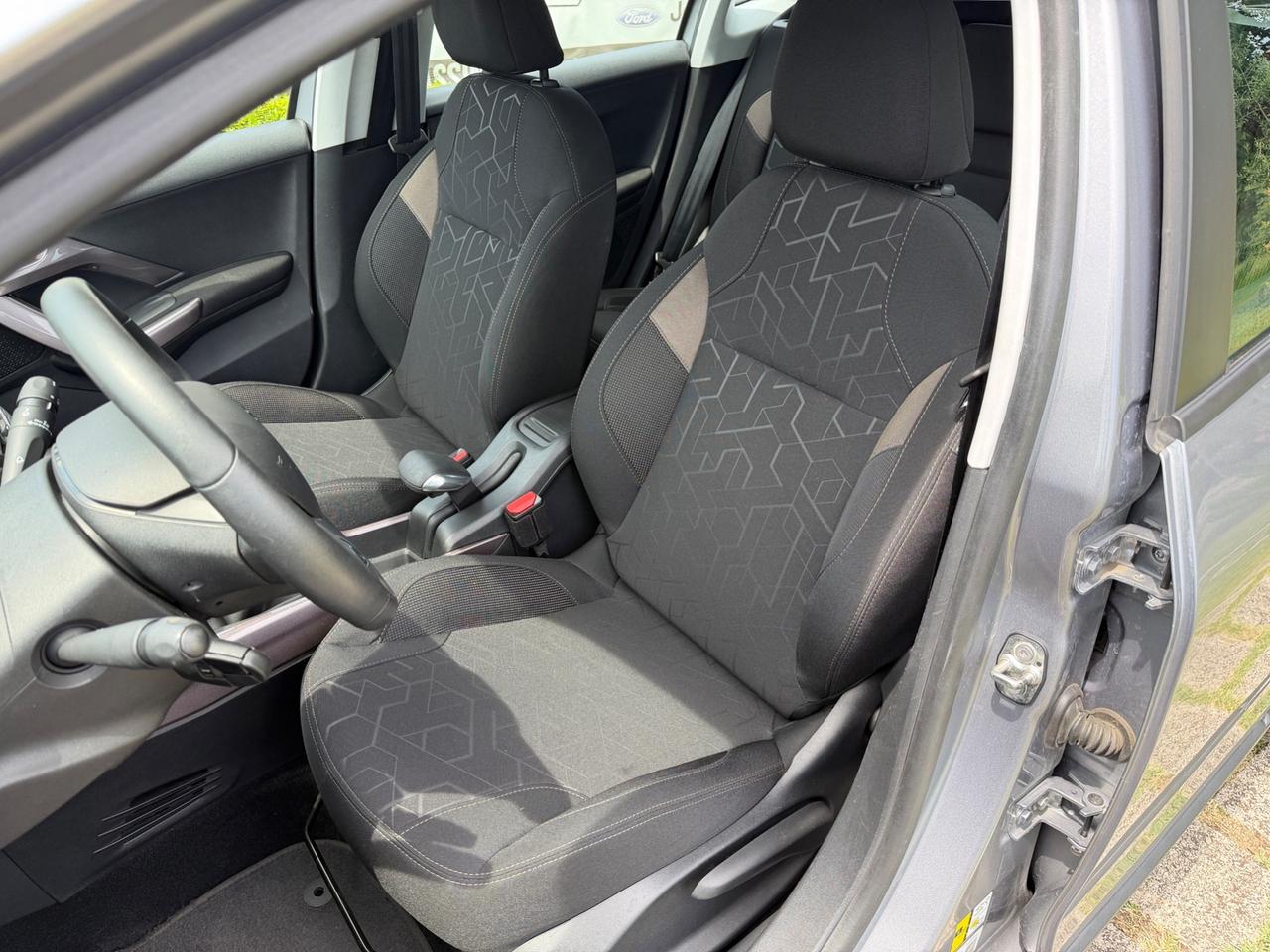 Peugeot 2008 1.6HDi 92CV S&S-2015"KM 44.000"
