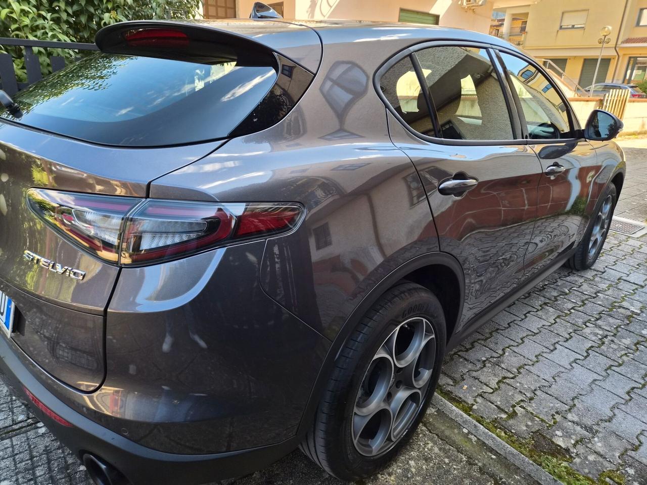 Alfa Romeo Stelvio 2.2 Turbodiesel 210 CV AT8 Q4 Sprint