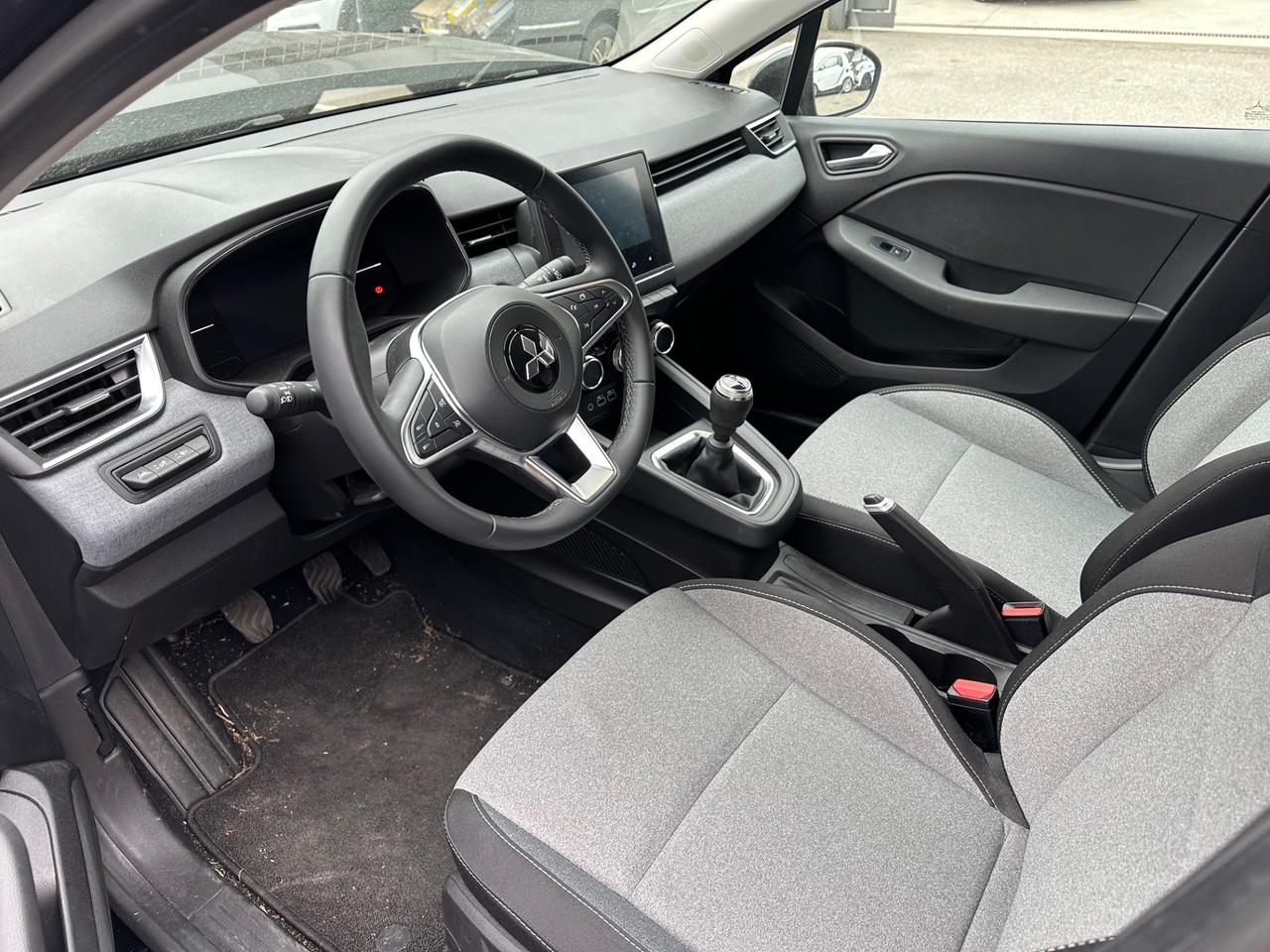 Mitsubishi Colt 1.0 turbo 90 CV INCIDENTATA