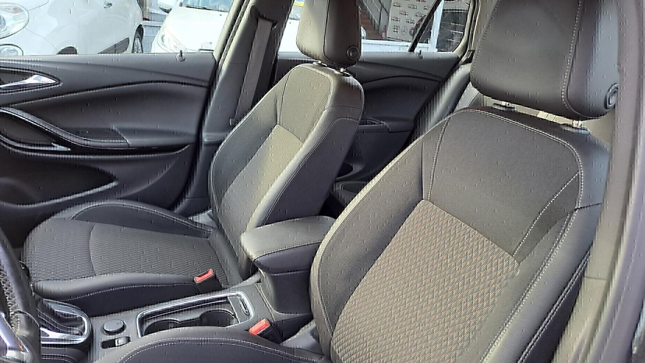 Opel Astra 1.6 CDTi 136CV Sports Tourer Automatica Innovation 2016