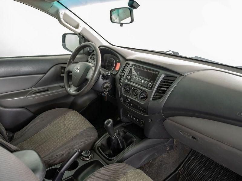 Mitsubishi L200 2.4 DI-D 154CV CLUB CAB INFORM