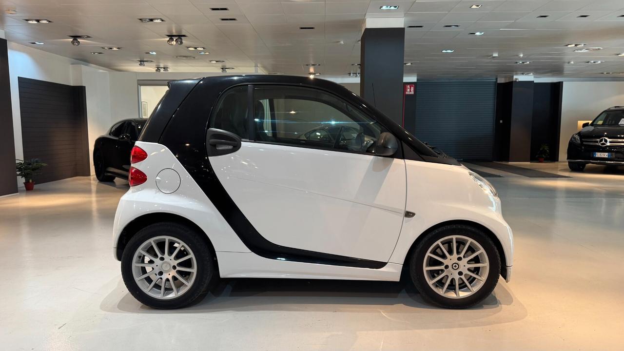 SMART FORTWO 451 1.0 BENZINA 71CV - 2012
