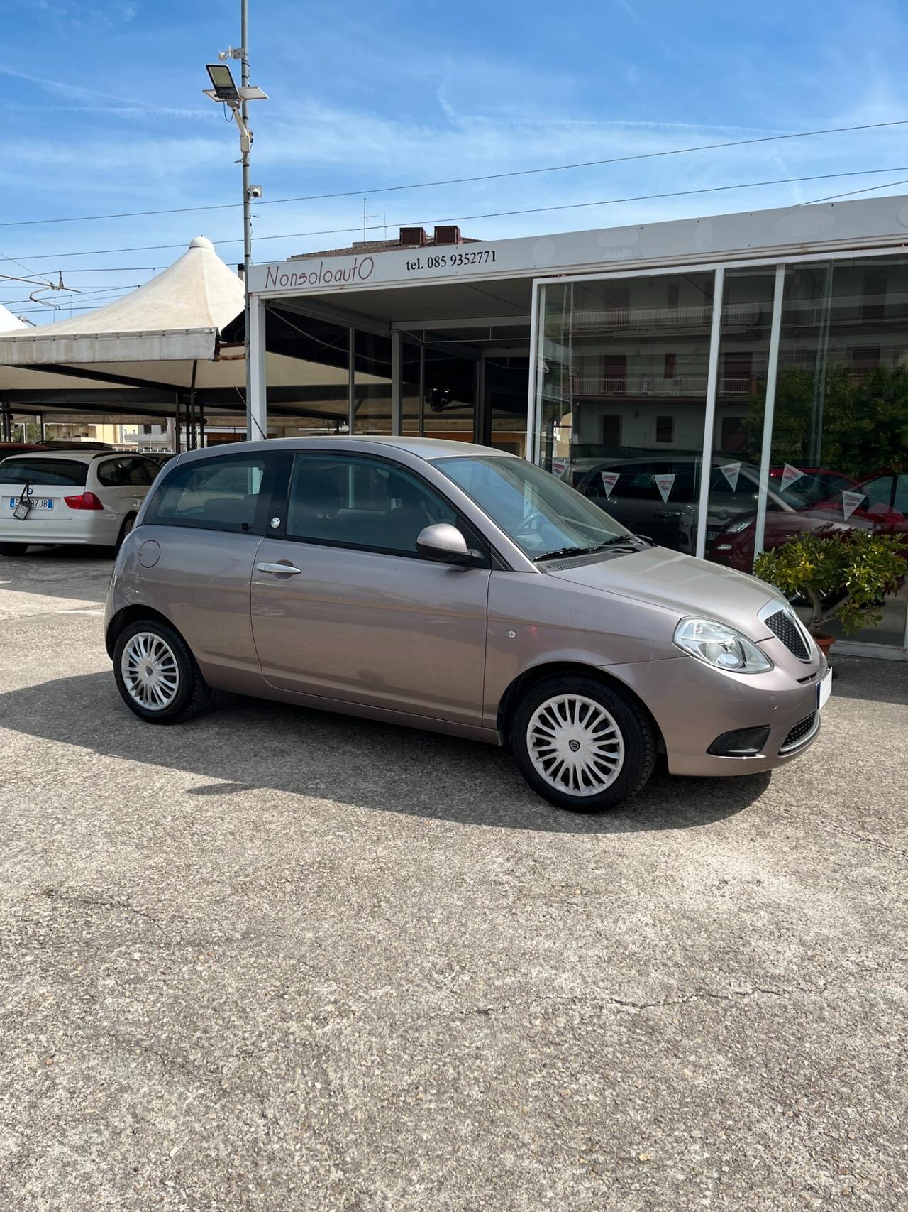 Lancia Ypsilon 1.4 Elle Ecochic GPL
