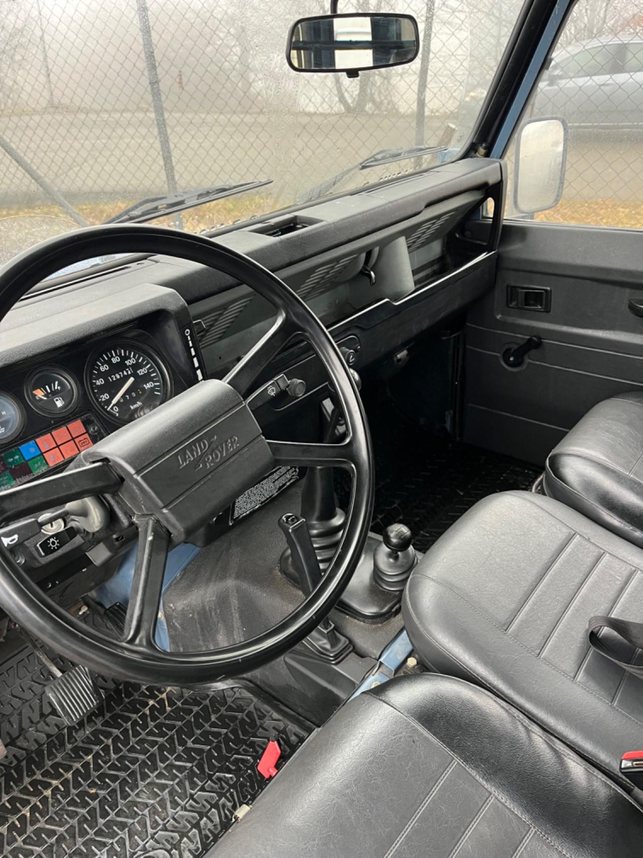 Land Rover Defender 90 turbodiesel Station Wagon County