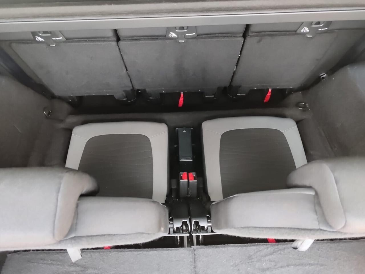 Citroen Grand C4 Picasso 1.6 e-HDI 115cv 7POSTI