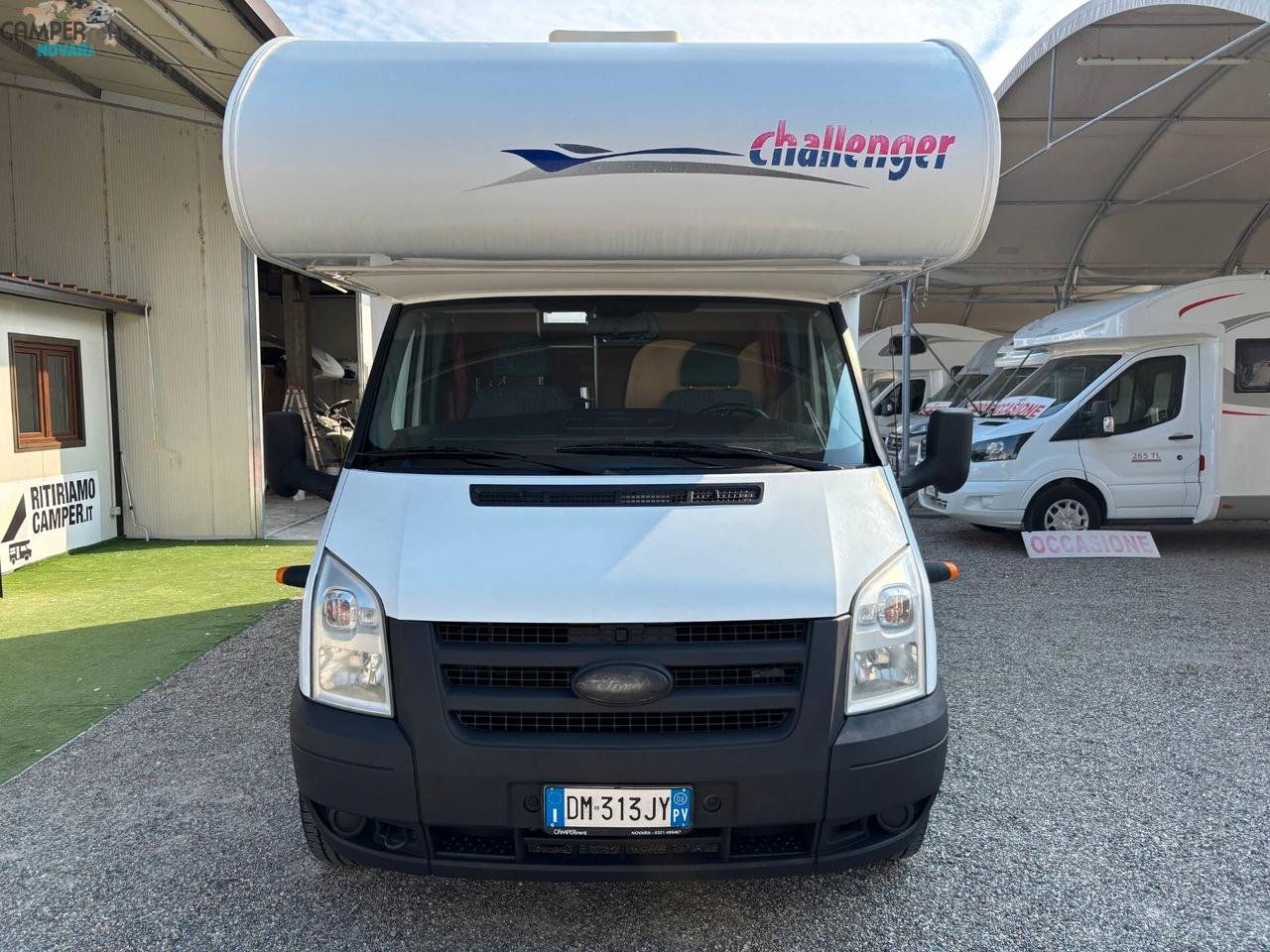 CHALLENGER GENESIS 43 - mansardato con letti a castello in coda