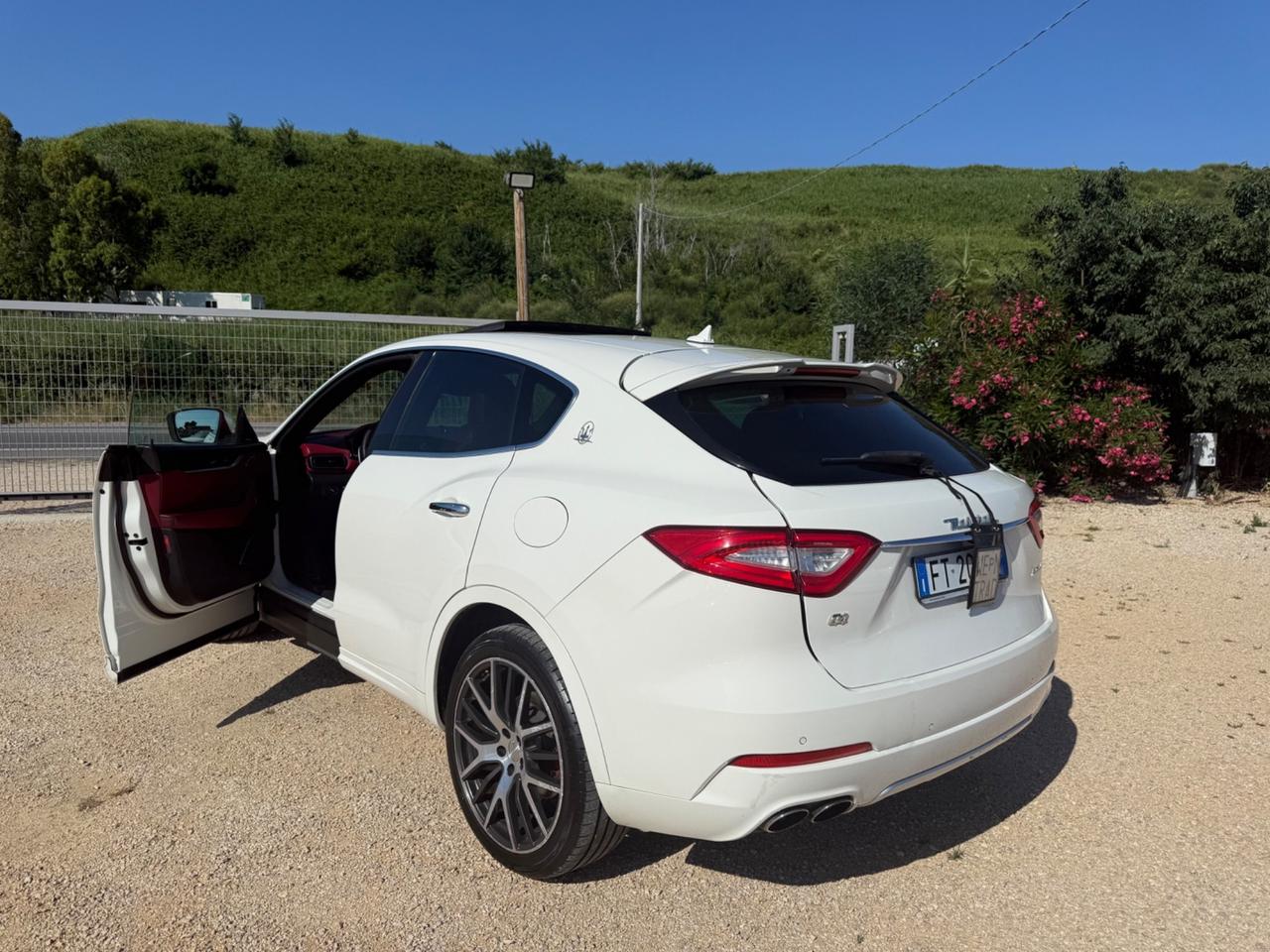 Maserati Levante V6 Diesel 275 CV AUTOCARRO PERMUTE