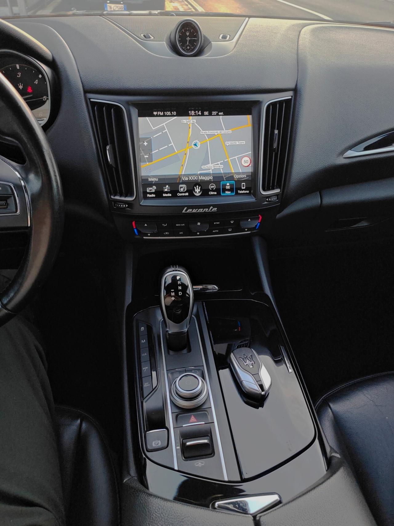 Maserati Levante 3.0 V6 250cv Diesel AWD