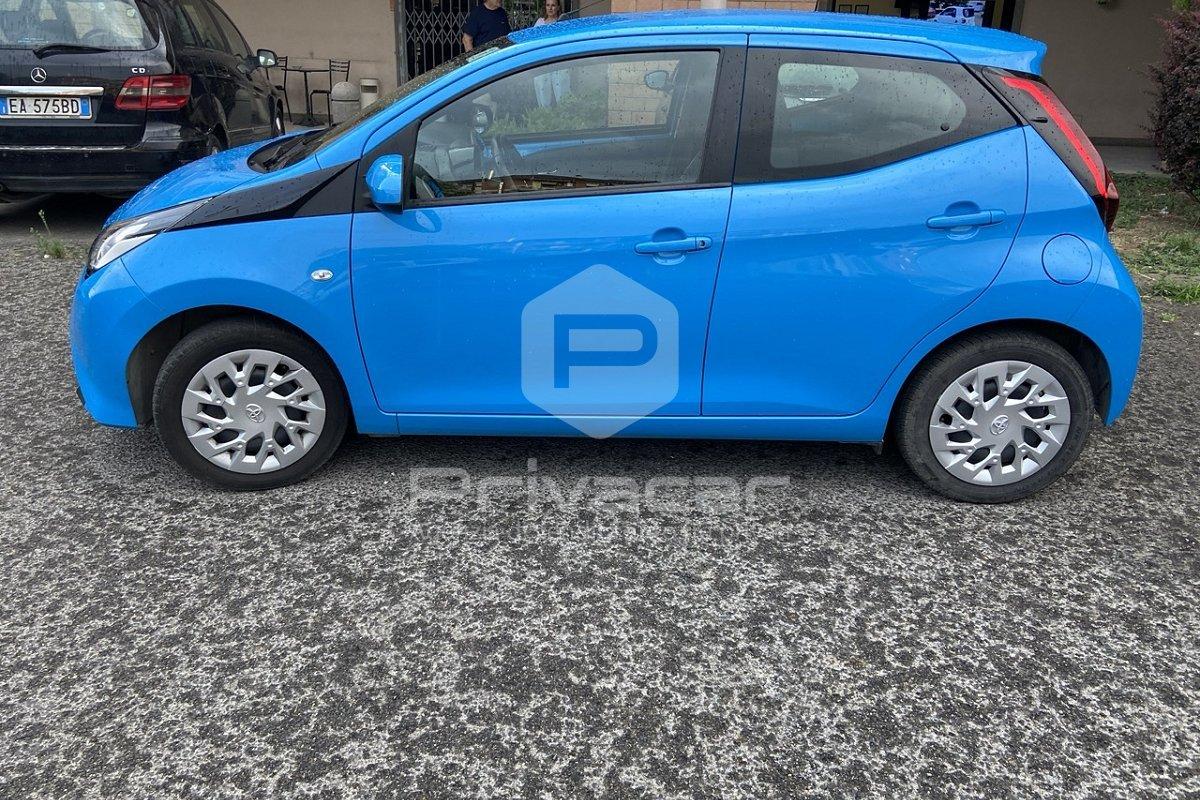 TOYOTA Aygo Connect 1.0 VVT-i 72 CV 5 porte x-cool