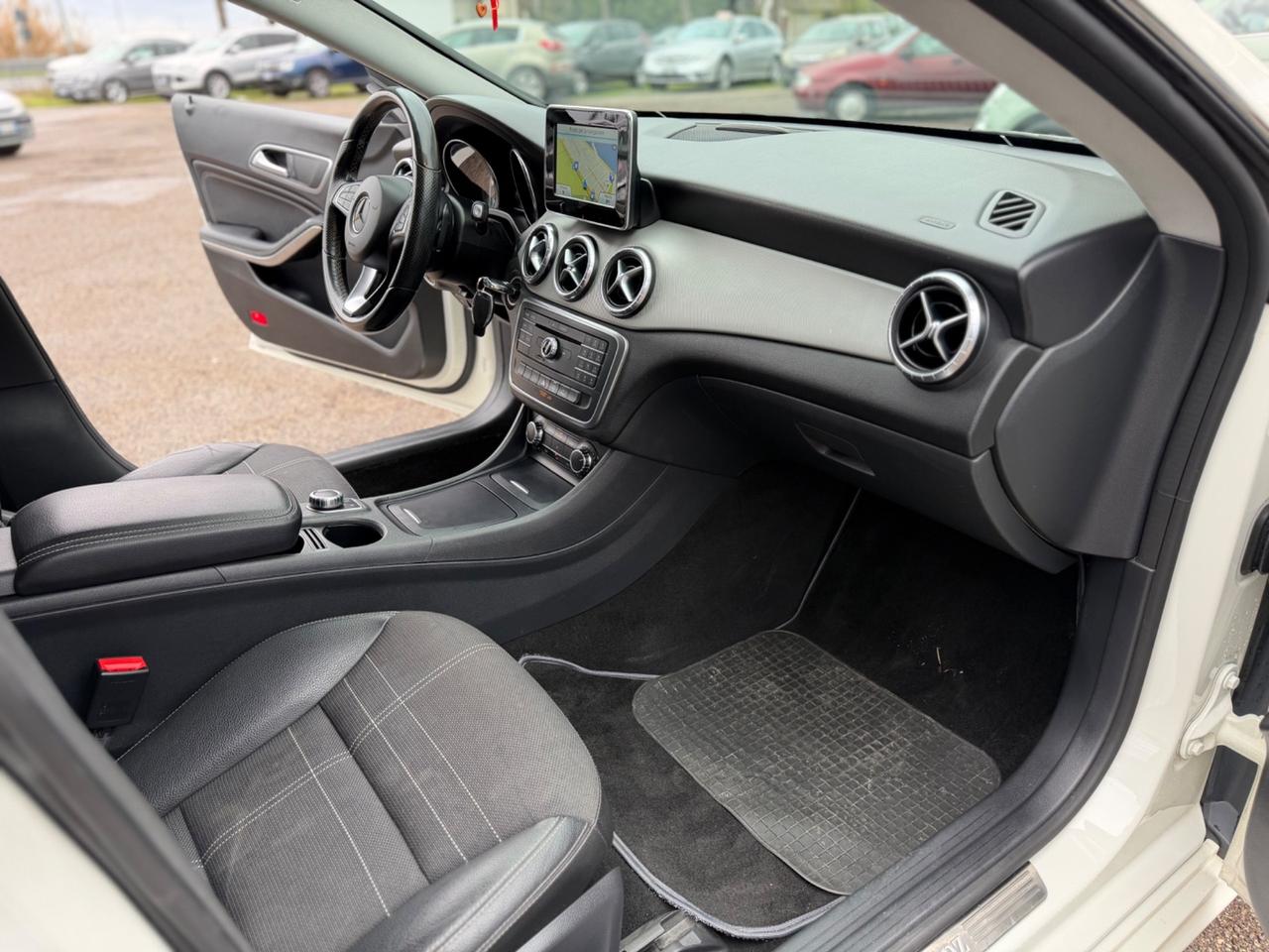 Mercedes-benz CLA 220 d S.W. Automatic Sport
