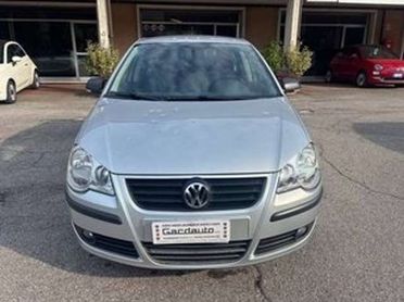 Volkswagen Polo Polo IV 2005 5p 1.2 United 70cv