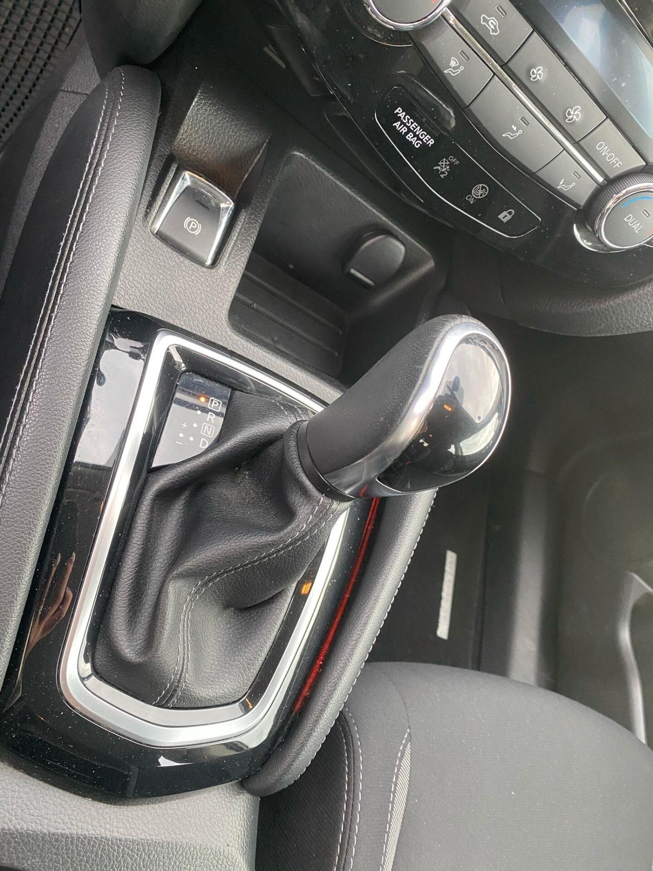 Nissan Qashqai 1.7 dCi 150 CV 4WD N-Connecta