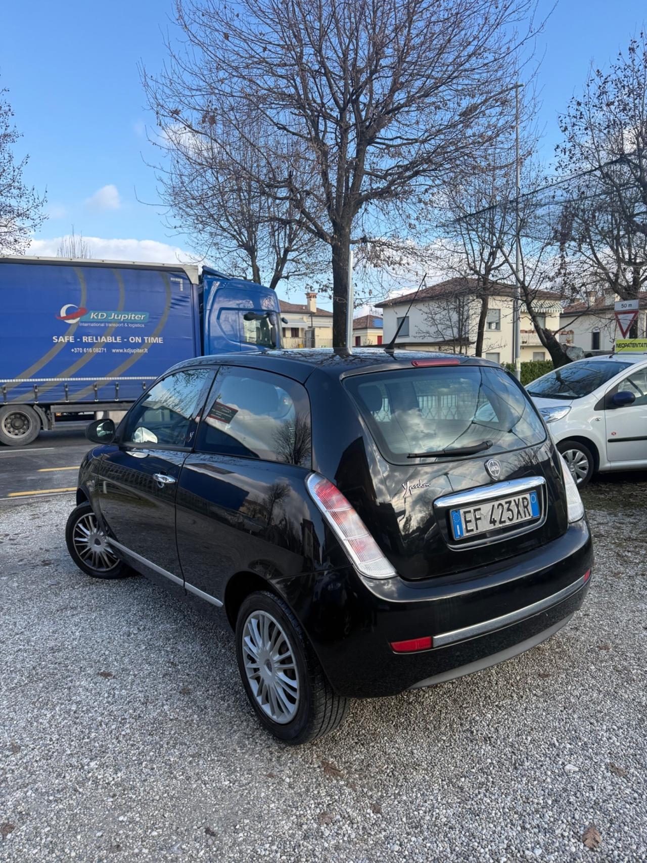 Lancia Ypsilon 1.3 MJT 75 CV Elle