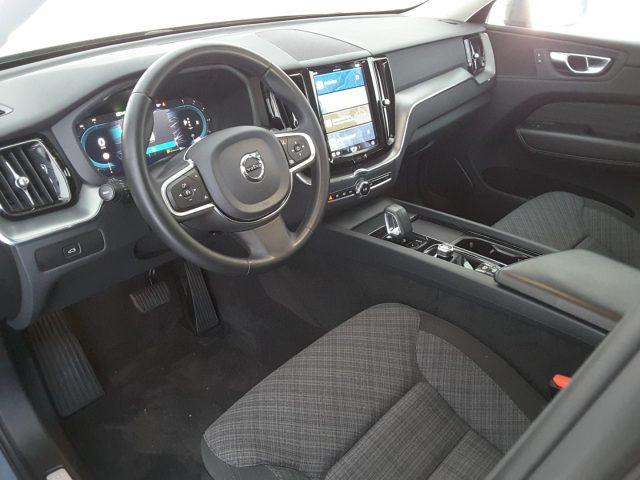 VOLVO XC60 B4 (d) AWD automatico Core *IVA ESPOSTA*
