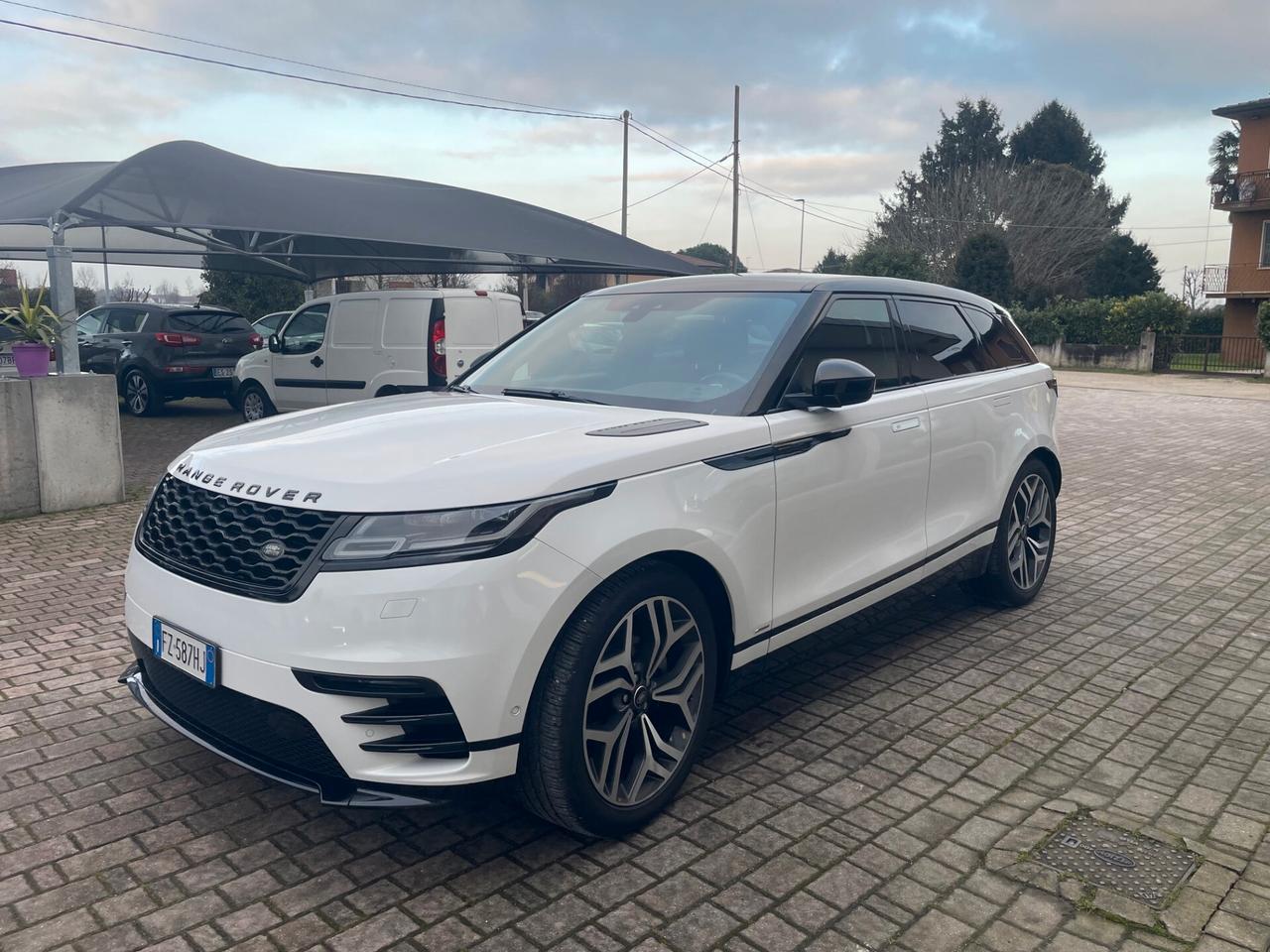 Land Rover Range Velar 2.0D I4 240 CV R-Dynamic S