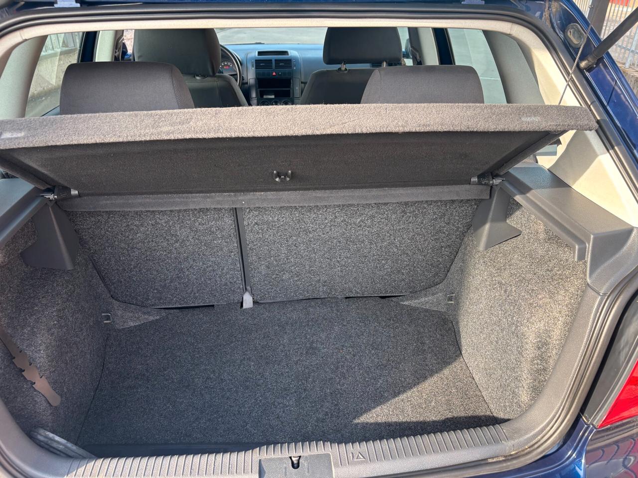 Volkswagen Polo 1.2 5p. Trendline