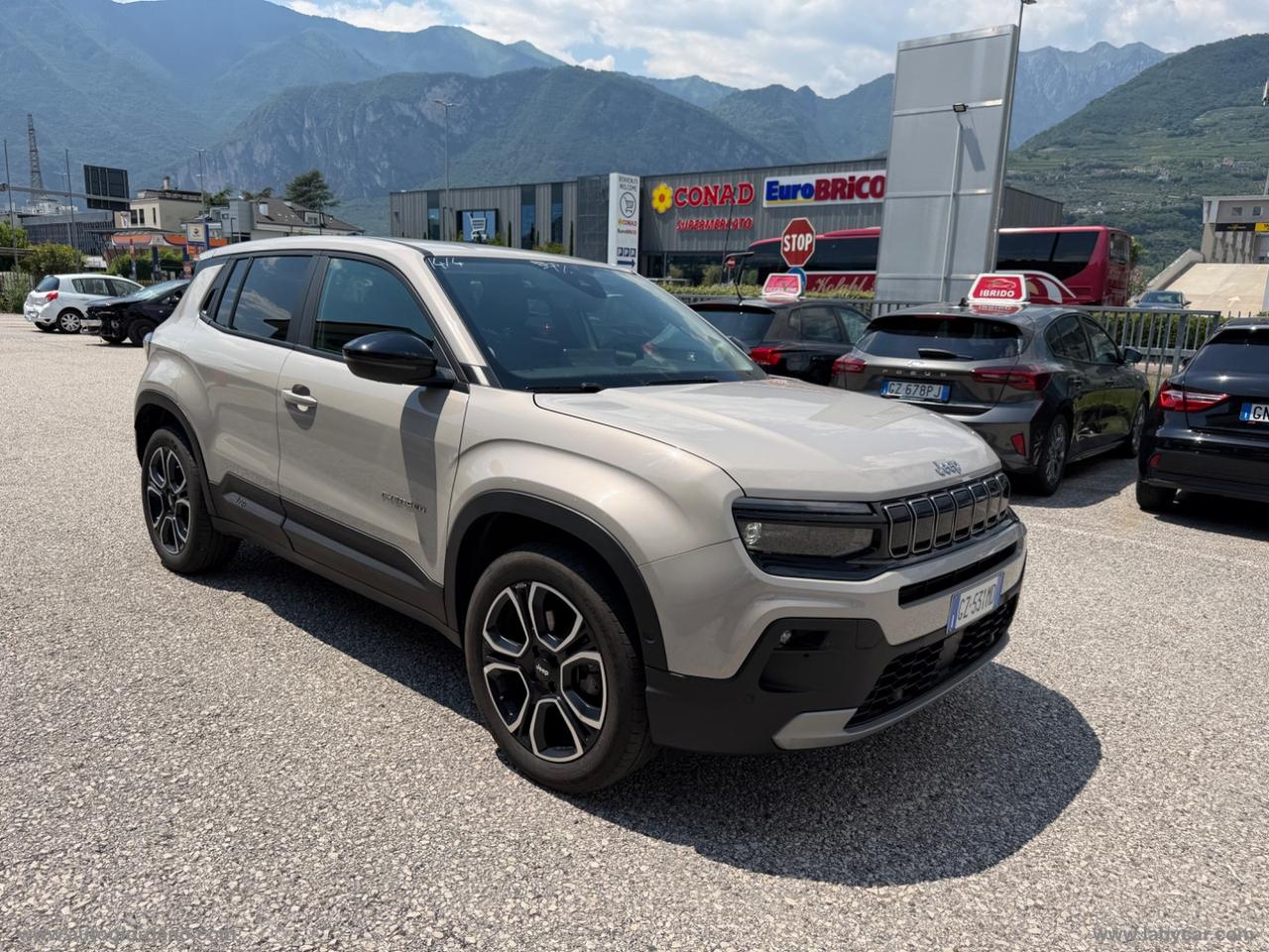 JEEP Avenger BEV Summit 420 156 CV CERCHI IN LEGA DA 18