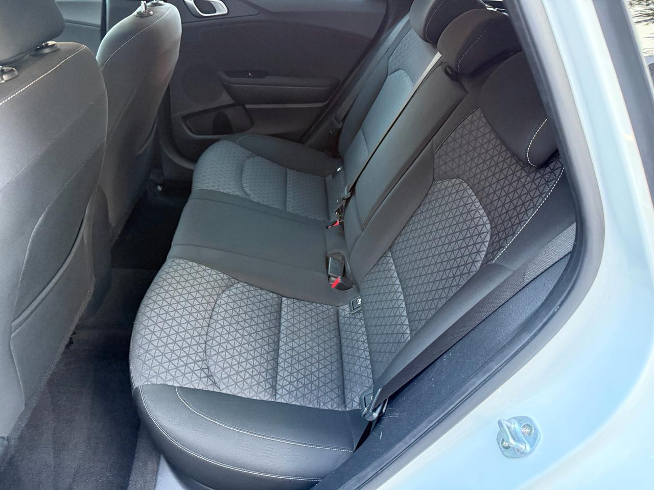 Kia Ceed 1.4 MPi GPL SW Business Class
