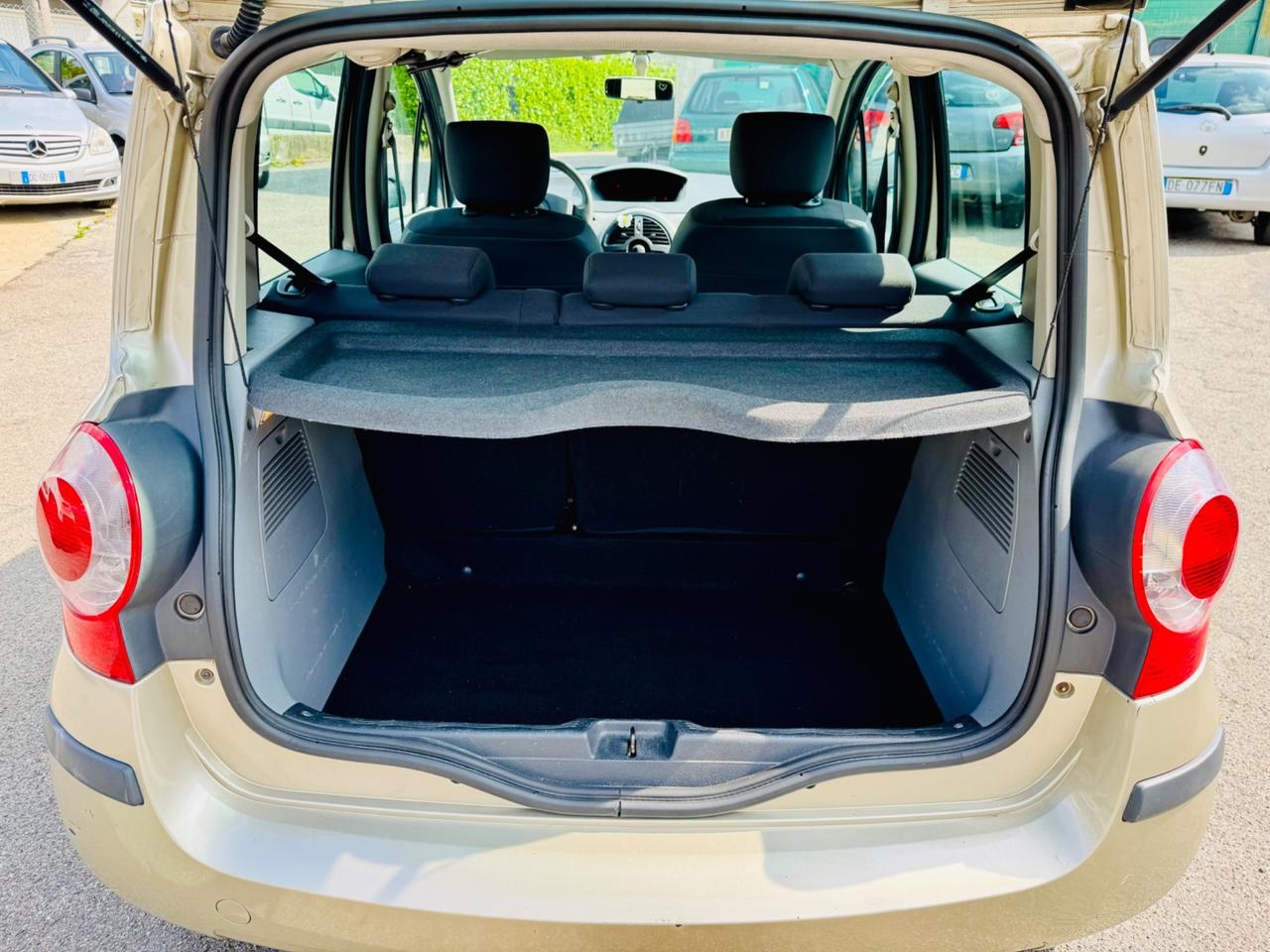 Renault Modus 1.2 16V Luxe 55kw
