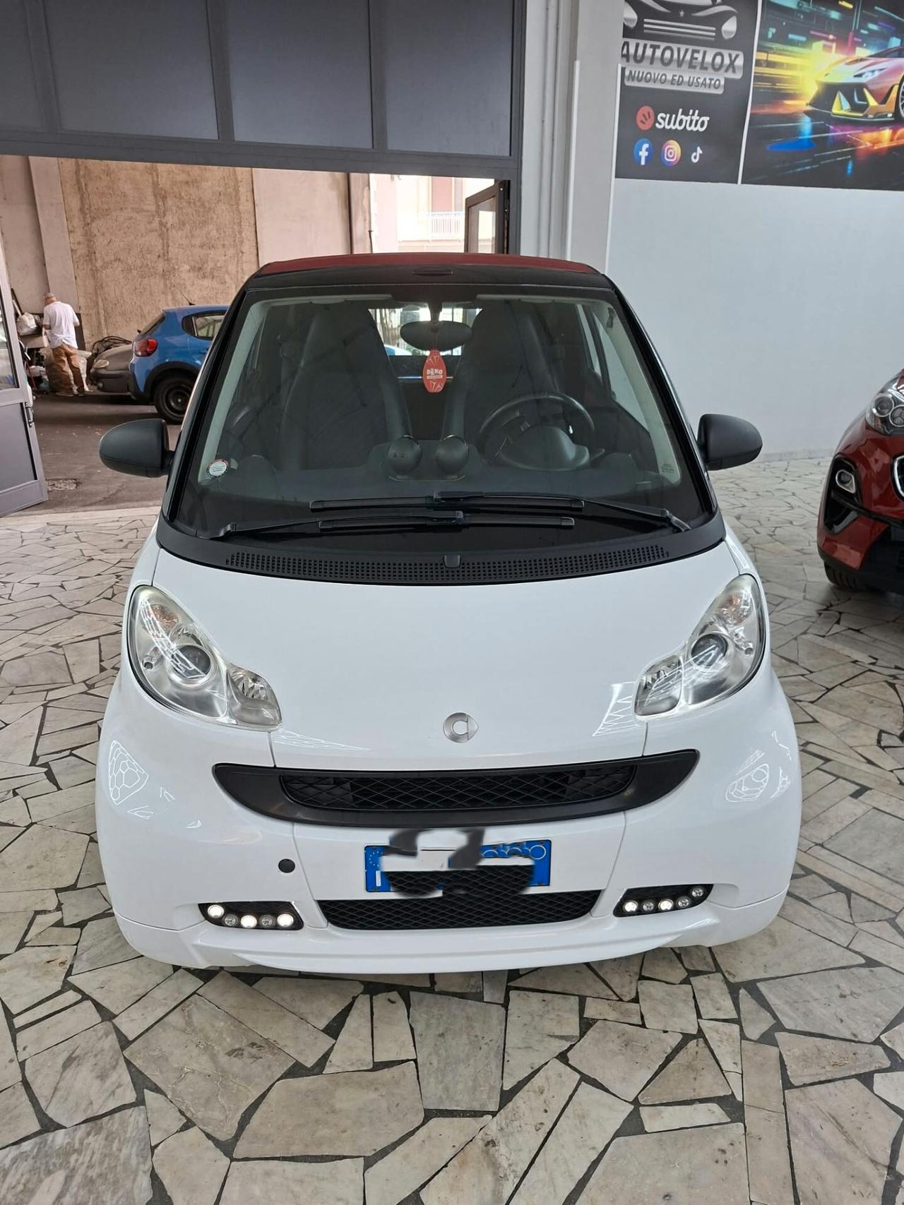 Smart ForTwo 1000 52 kW MHD cabrio passion