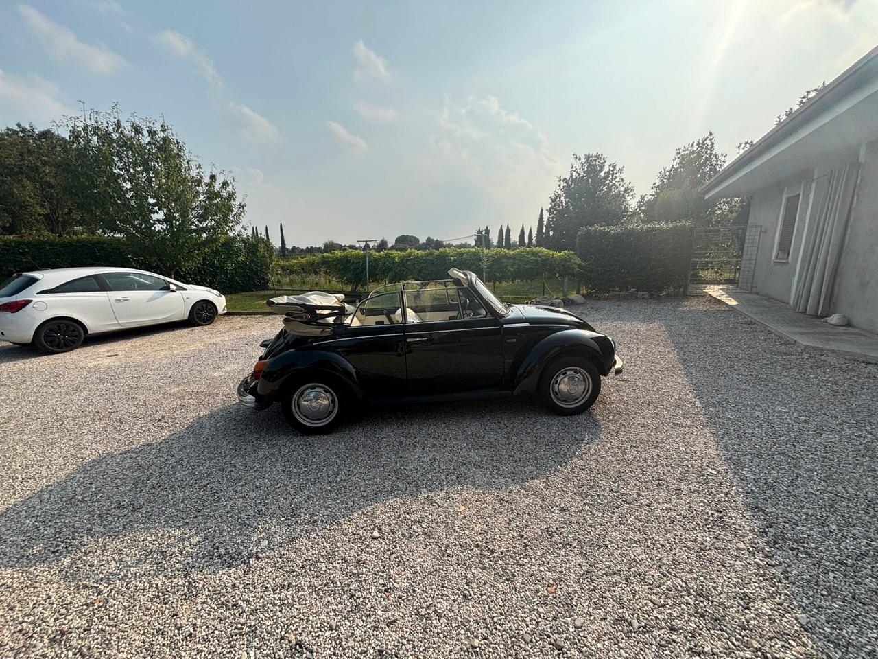 Volkswagen Maggiolino Cabrio