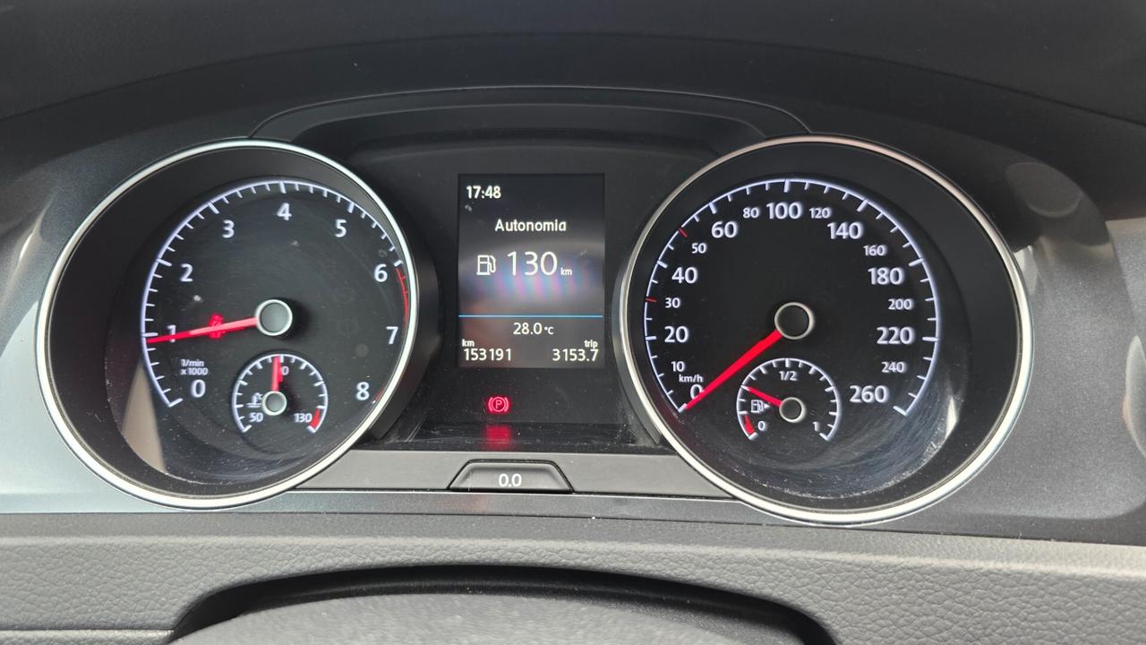 Volkswagen Golf 1.0 TSI 110 CV 5p. Trendline BlueMotion Technology