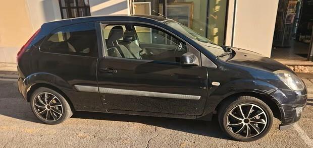 FORD FIESTA 1.4 TDCi 68 CV 3p. – Ideale per Neopatentati!