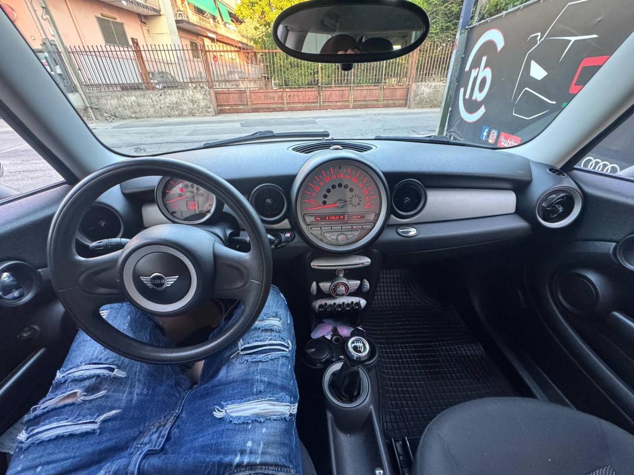 Mini One 1.4 BENZINA (55kW) POCHI KM OK100%