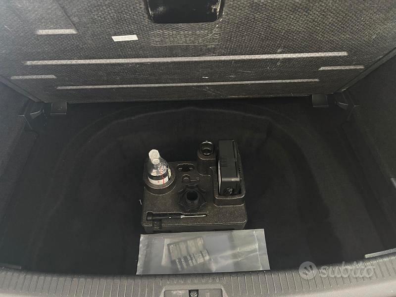 Volkswagen Golf 7.5 5p 1.0 TSI Comfortline 85CV Ne