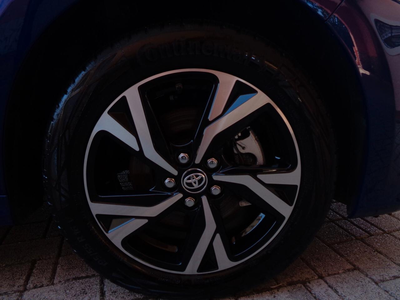 Toyota Yaris 1.5 Hybrid 5 porte Trend 7000 KM NESSUN VINCOLO DI FINANZIAMENTO