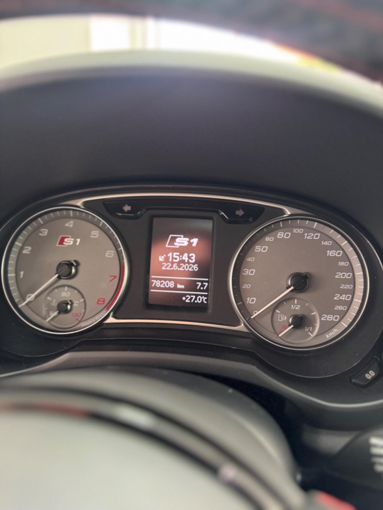 Audi A1 S1 2.0 TFSI quattro