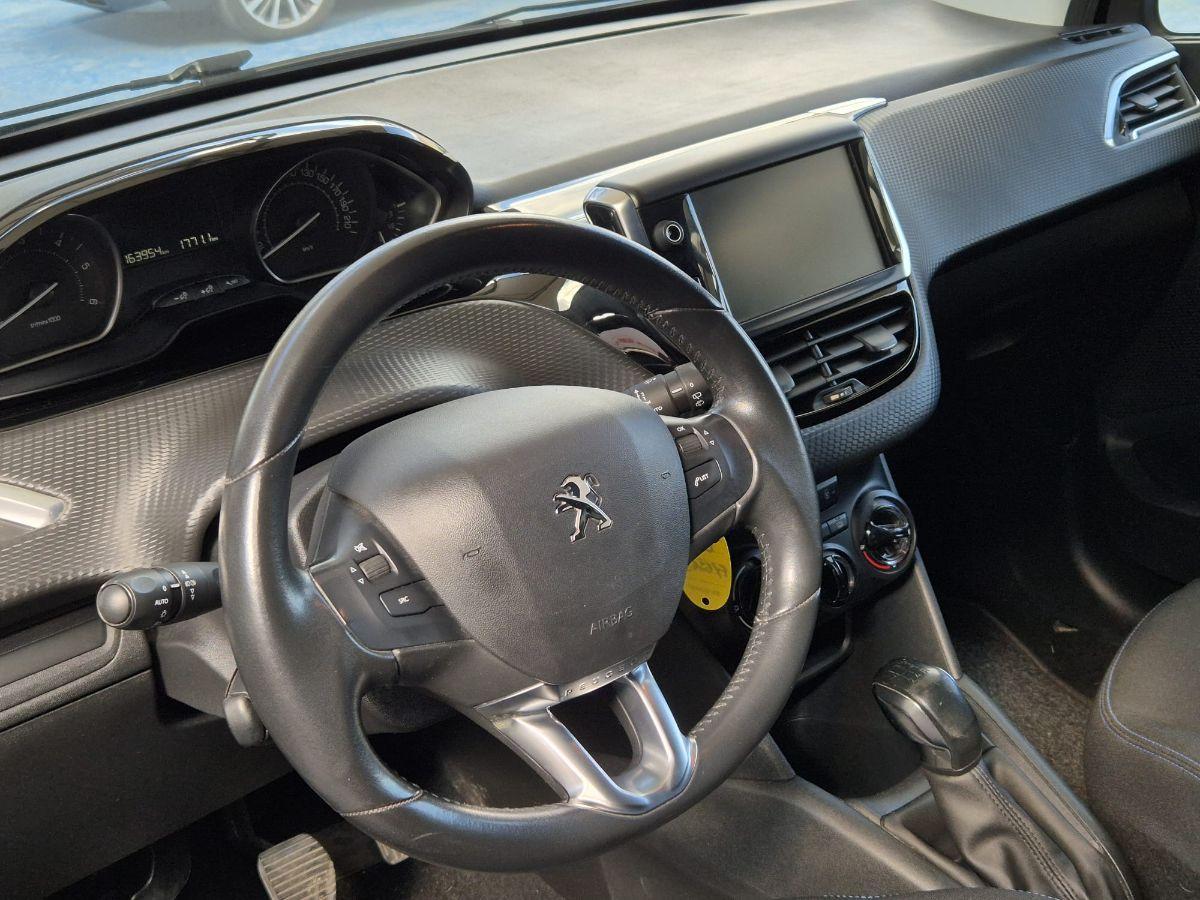 PEUGEOT - 208 - BlueHDi 100 S&S 5p. GT Line