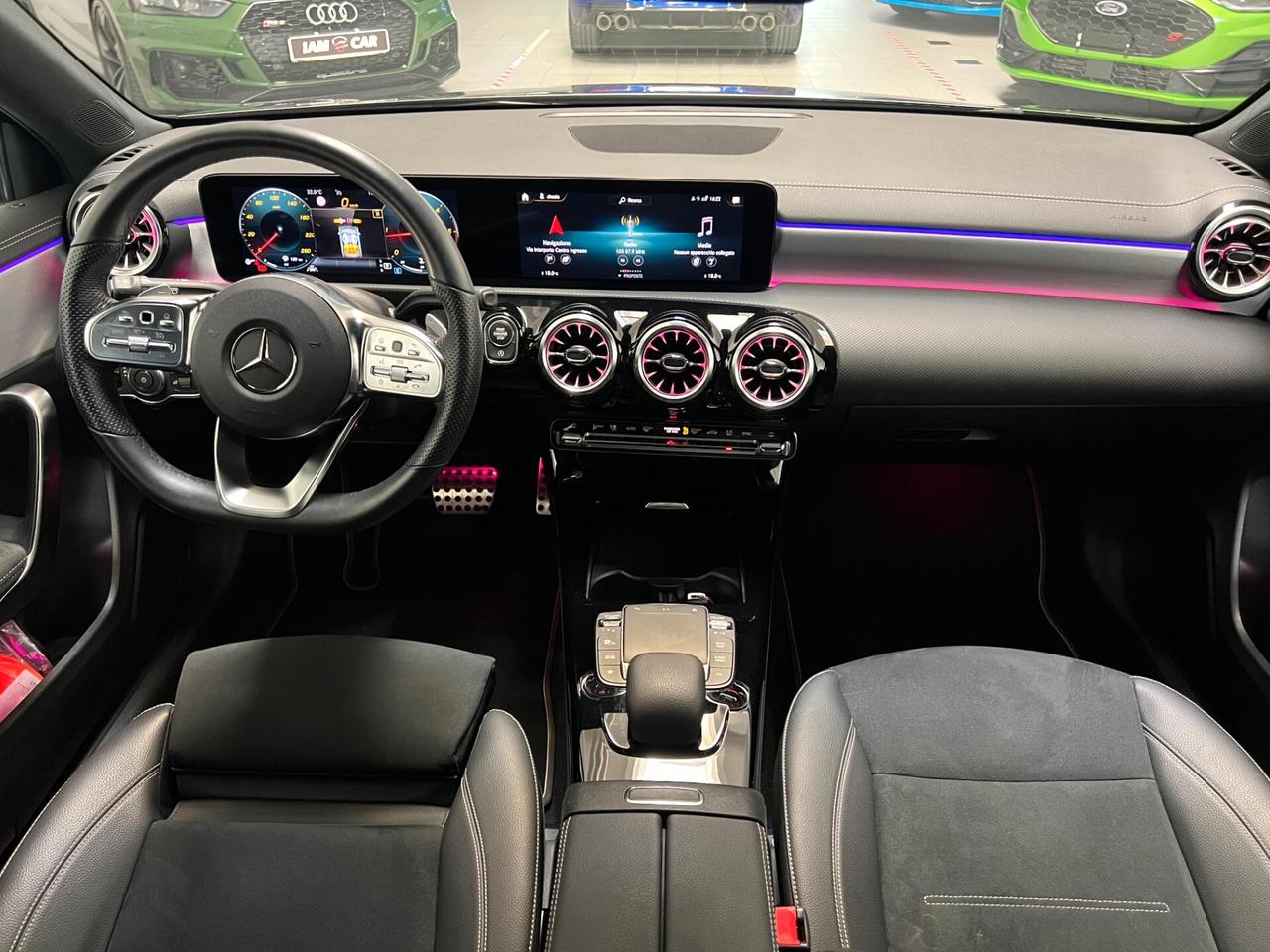 Mercedes-benz A 180 d AMG PREMIUM