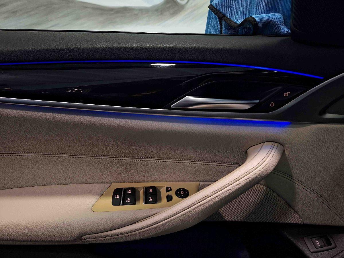 BMW 520d xDrive Msport INDIVIDUAL 48V TETTO - VIRTUAL PRO - SED.RISCALD - GAR.24MESI