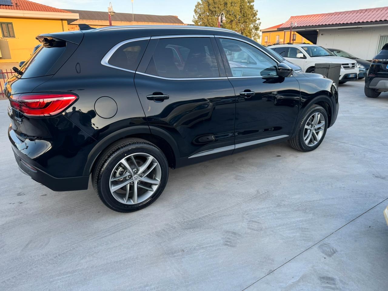 Mg EHS Plug-in Hybrid Luxury