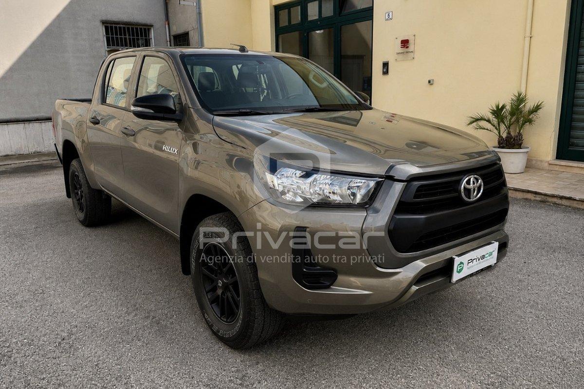 TOYOTA Hilux 2.4 D-4D 4WD 4 porte Double Cab Lounge