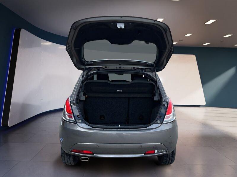 Lancia Ypsilon III 2021 1.0 firefly hybrid Gold s&s 70cv